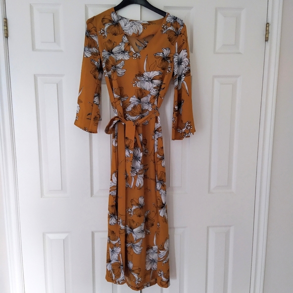Orange Bold Floral Print Dress - Picture 5 of 8